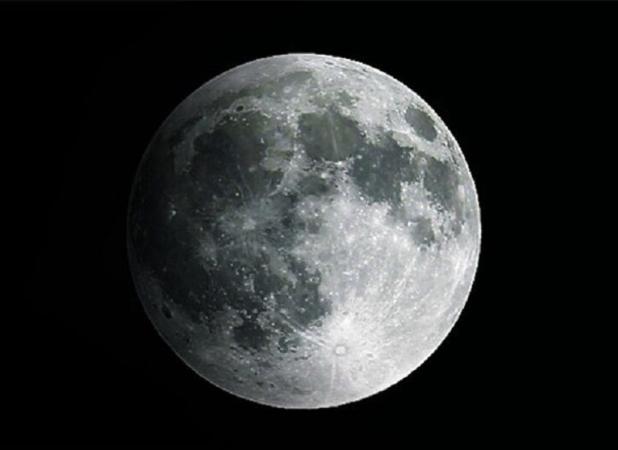 آغاز ماه‌گرفتگی کامل در آسمان ایران