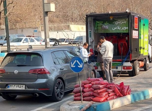 اولین تصویر از فروش بنزین سوپر وارداتی در تهران