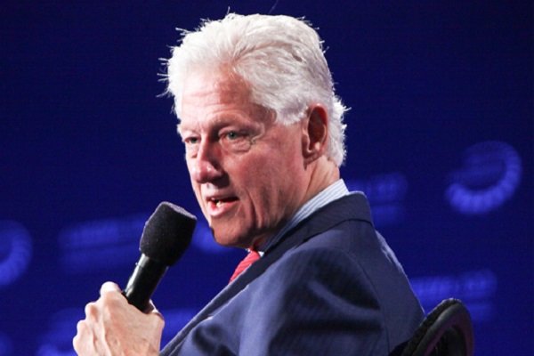 «بیل کلینتون» خواستار به پاخاستن مردم آمریکا شد