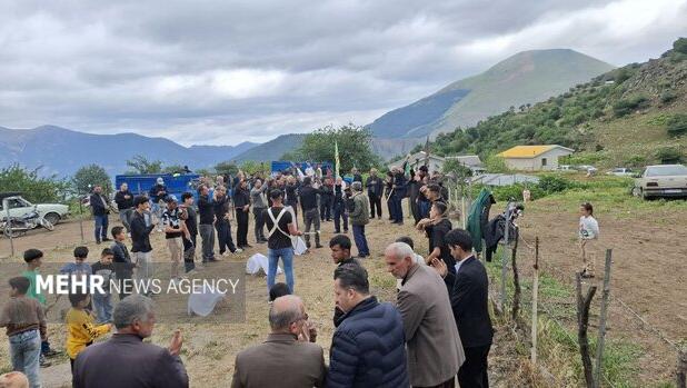عزاداری دلنشین مردم روستای «لات» الموت در روزعاشورا