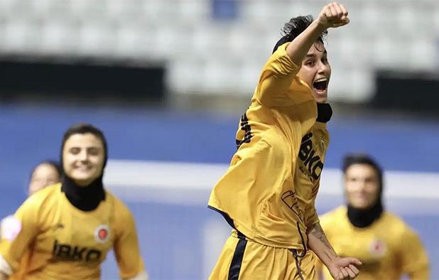 فرش قرمز «AFC» زیر پای «خاتون» فوتبال ایران