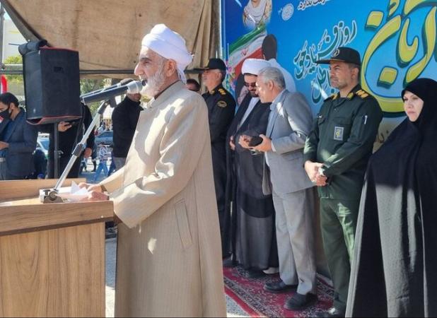 ماموستا رستمی: وحدت، رمز اقتدار ملت ایران در برابر دشمنان است