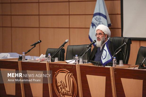 سلوک علمی علامه حسن‌زاده آملی بر قرآن و سنّت استوار بود