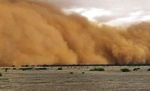 ریزگردها دوباره آسمان کرمانشاه را خاکی می‌کنند