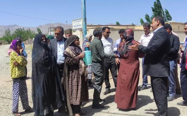 وعده فرماندار بم برای رفع مشکلات مردم مناطق روستایی بخش بروات