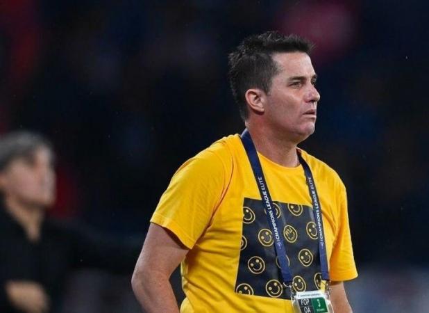 حراست وزارت ورزش، سد راه بازگشت اوسمار به پرسپولیس