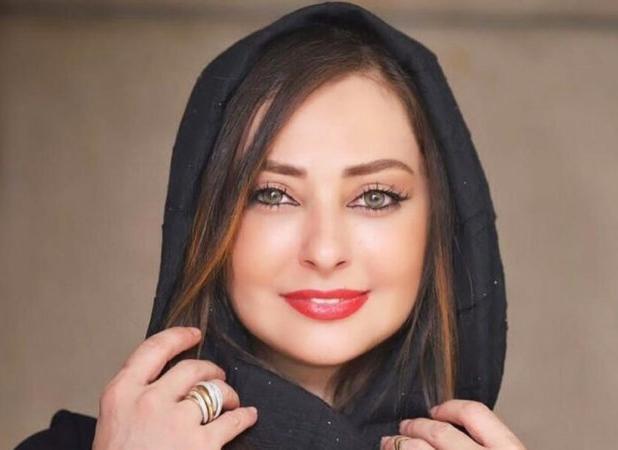 نفیسه روشن در مجلسی‌ترین حالت ممکن در شب یلدا