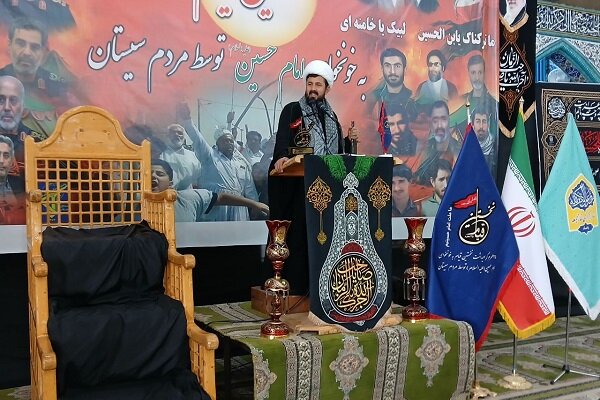 ولایت‌فقیه محور وحدت و عزت ایران اسلامی