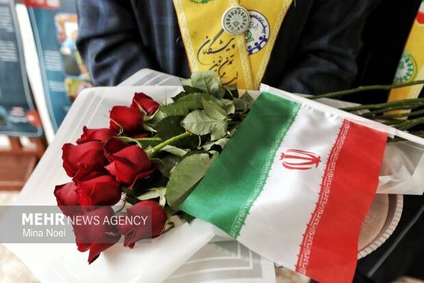 نواخته شدن زنگ انقلاب در ایلام