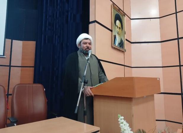 نماینده ساوه در مجلس: برخی سودجویان داخل کشور معیشت مردم را به گروگان گرفته‌اند