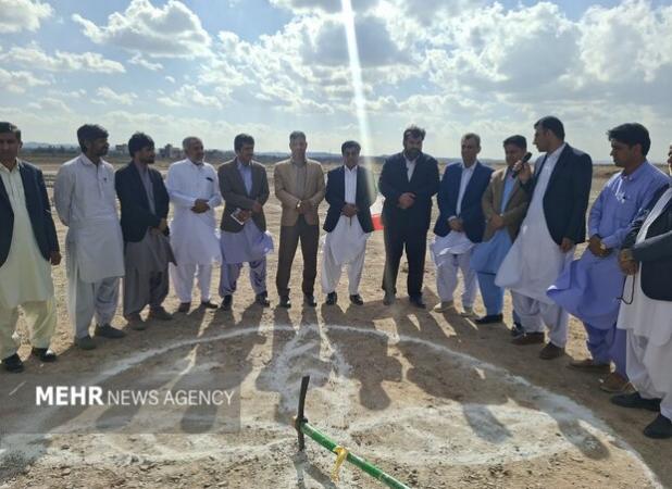 کلنگ‌زنی یک مدرسه ۹ کلاسه در مهرستان