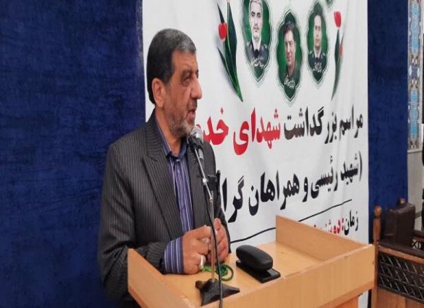 ضرغامی در مراسم شهدای خدمت قروه: رئیسی الگوی مدیریت خالصانه بود