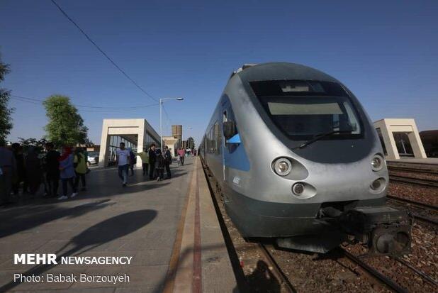 دومین قطار گردشگری مثلث طلایی فردا وارد اصفهان می‌شود