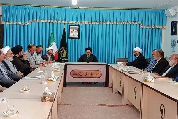 ضرورت آگاهی بخشی به نسل جوان پیرامون استکبار ستیزی انقلاب اسلامی