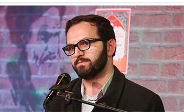 پسر شهید همدانی: کتاب دروغ زن زندگی آزادگی دروغ شیطان را آشکار می کند