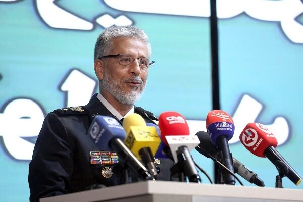 امیر سیاری: تا ۲۰۰ سال می‌توان از دفاع مقدس برای آیندگان گفت