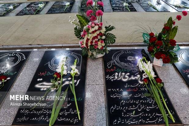 مراسم تجدید میثاق با شهدا در بوشهر