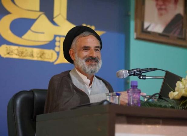 رجایی: الگوی حکمرانی نبوی، نمونه‌ای از حکومت مردم‌محور بود