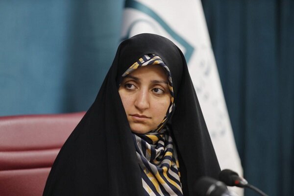 بهروزآذر: محدود کردن اجرای مهریه به ۱۴ سکه تضعیف حقوق زنان است