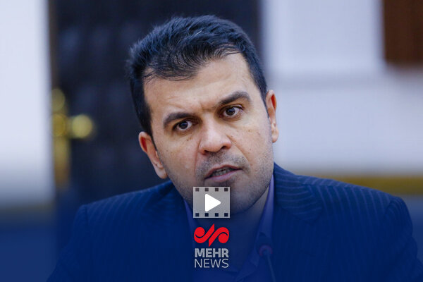 حسین افشین: اعتبار مالیاتی ابزار اعتماد دولت به نهاد علم است