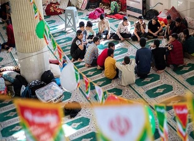 دانش‌آموزانی که به اعتکاف رفته بودند، مسموم شدند