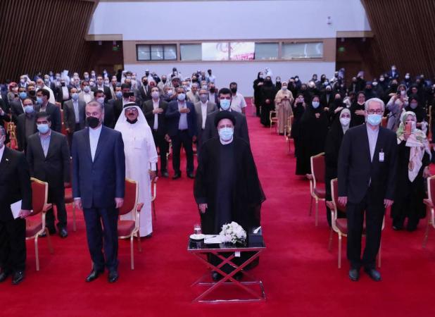 همه باید تلاش کنیم تا صادرات ایران افزایش یابد