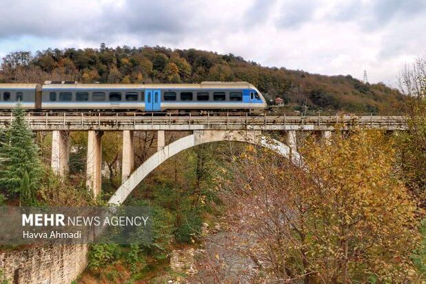 پیش‌فروش بلیت قطارهای مسافری دی‌ماه از سه‌شنبه آغاز می‌شود