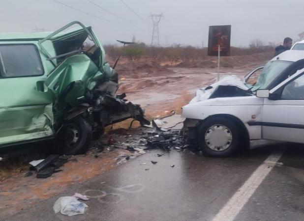 شادی نیا: حادثه رانندگی در شبستر یک فوتی و پنج مصدوم داشت