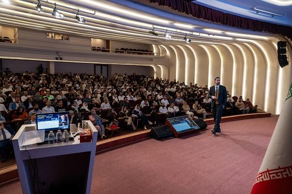 دارا صدهزاری : اولین سمینار NFT و متاورس ایران