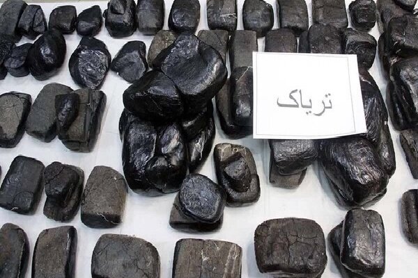 کشف ۲۲۵ کیلوگرم تریاک در بمپور