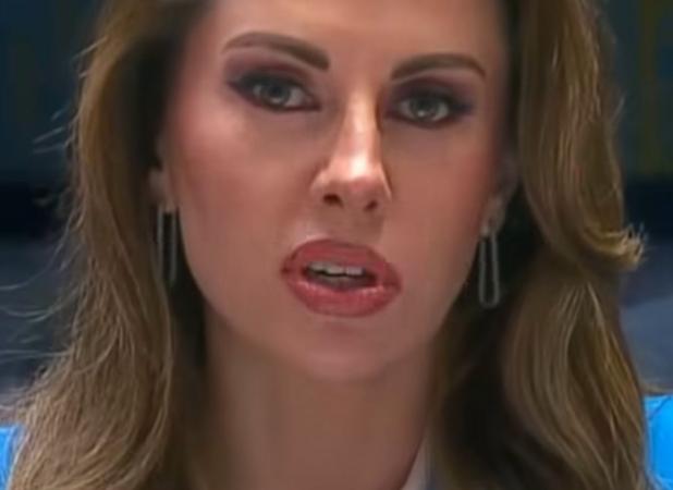 گردنبند نماینده زن آمریکا در نشست با ایران جلب‌توجه کرد