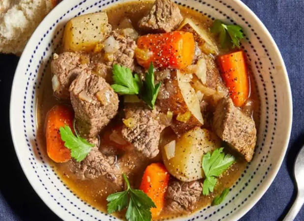 طرز تهیه تاس‌‌کباب خوشمزه و اصیل ایرانی