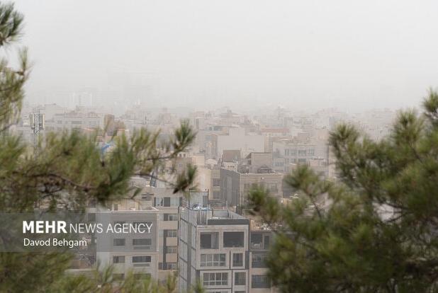 هوای مشهد ناسالم است