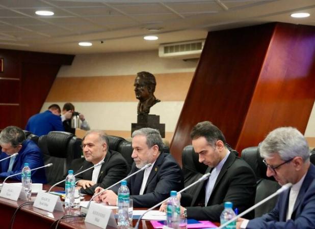 عراقچی: در حال مذاکره با روسیه برای فازهای بعدی نیروگاه بوشهر هستیم