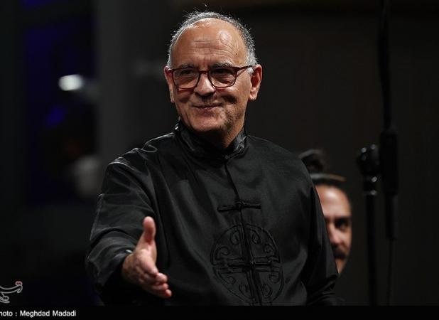 مقایسه دو رهبر؛ یکی فرار کرد و دیگری برای وطن ایستاد