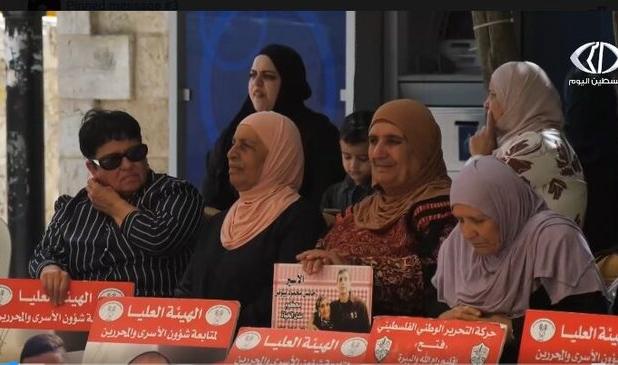خانواده‌های اسرای فلسطینی در انتظار آزادی فرزندان قهرمان خود +فیلم