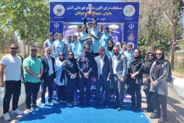 گزارش مهر از رقابت ۱۰۵ ورزشکار زن در مسابقات «ترای‌اتلون»