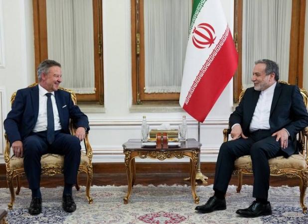 سفیر آلمان در پایان مأموریت دیپلماتیک خود با عراقچی دیدار کرد