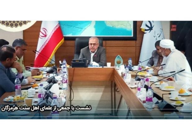 جمعی از علمای اهل سنت هرمزگان قاچاق سوخت را حرام اعلام کردند