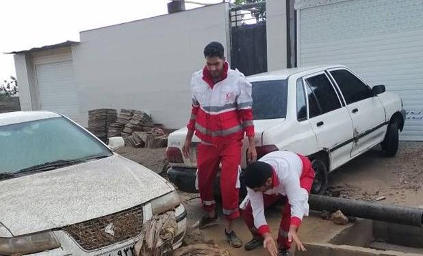 امدادرسانی هلال‌احمر در ۱۵ روستای سیل‌زده کرمان