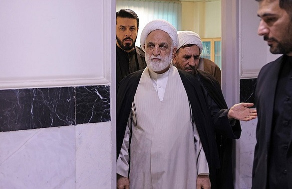 کوچک‌ترین مماشاتی با خائنان نخواهیم کرد