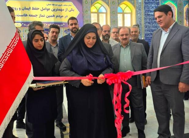 نمایشگاه هفته پژوهش در کرمان افتتاح شد