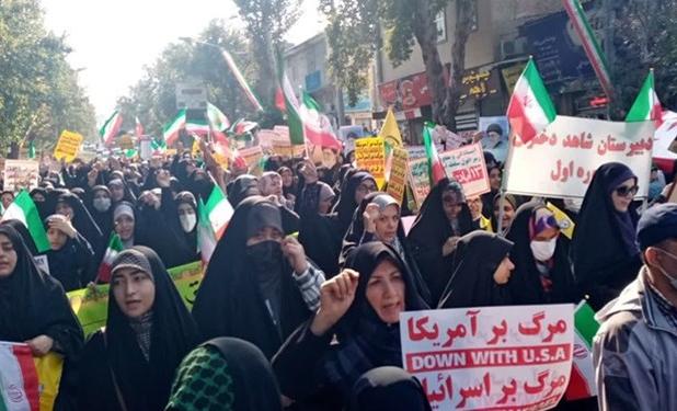 آسوشیتدپرس: طنین شعارهای  ضدآمریکا و اسرائیل  در تهران با حضور پرشمار بانوان محجبه