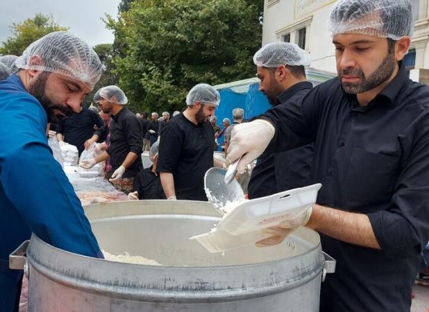 طبخ ۷۲ دیگ غذای نذری در گرگان