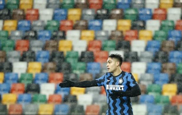 طلسم لائوتارو/ ۳ گل در ۹ بازی و سکوت سنگین در مه‌آتزا