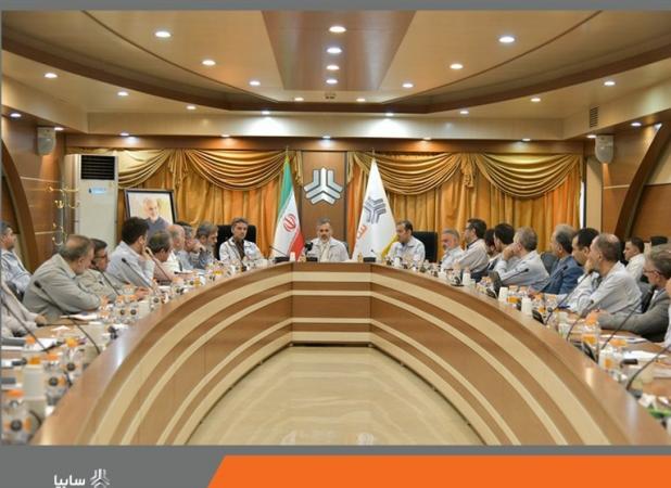 افزایش تیراژ تولی، ‌تنها راه نجات صنعت خودروی کشور است