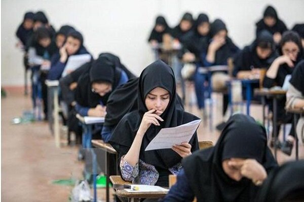 آزمون استخدامی محاکم صلح در استان سمنان برگزار شد