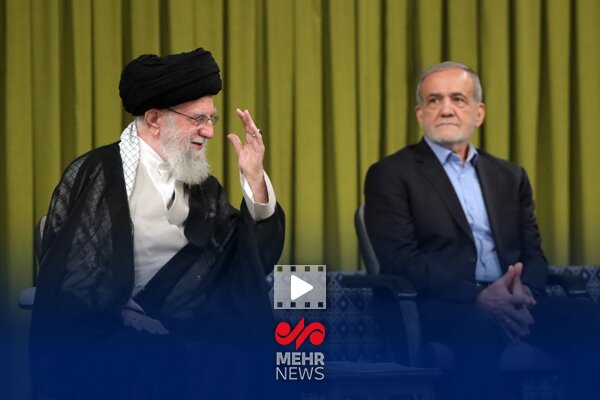 تاکید مقام معظم رهبری بر راهبردهای اقتصاد دانش‌بنیان