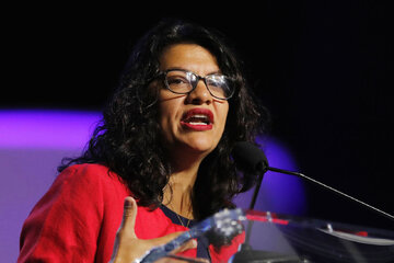 نماینده کنگره: ترامپ درباره ایران دروغ می‌گوید