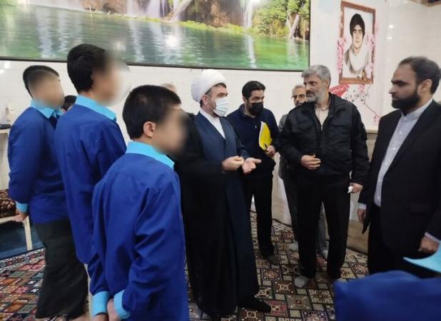 آزادی ۷۰ زندانی در قم همزمان با بازدید مقامات ارشد قضایی از زندان‌ها
